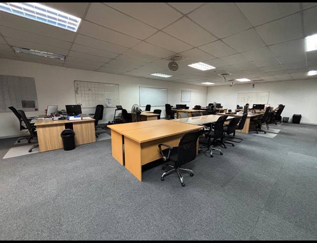 420M² WAREHOUSE TO LET IN BELLVILLE SOUTH INDUSTRIA